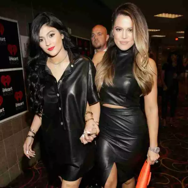 Khloe Kardashian & Kylie Jenner Planning Nude Pregnancy Photoshoot Together
